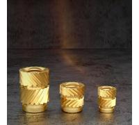 Volakebeing Lot de 100 écrous auto-serrants filetés en laiton M2,5 pour matériel, écrous moletés à chaud pour PLA pour plastique ABS PETG, compatibles (M2,5 x 5 x 3,5)