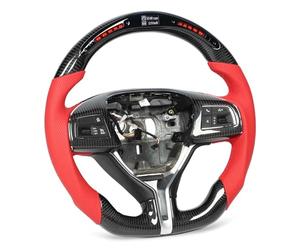 Volant LED avec Design Fibre de Carbone | Style à fond plat, poignées en cuir perforé, application de course, durabilité améliorée