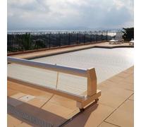Volet roulant piscine électrique sur rail - Prédécoupé - Mouv & Roll Blanc 4x9m