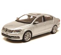 Volkswagen Passat 2011 - Schuco 1/43