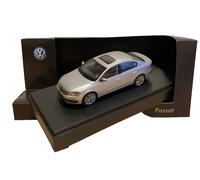 Volkswagen Passat B7 - échelle 1/43 - VW Schuco modèle réduit 3AE099300A7W
