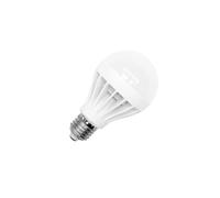 VoltShine LED C37 E27 7W : illuminez vos espaces avec un style moderne et économe en énergie. Économisez de l'énergie tout en profitant d'une lumière chaude et agréable dans n'importe quel