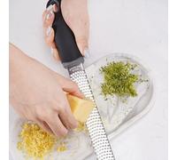 Vroxdrez Râpe à Zester Multi-Usages Acier Inoxydable Professionnel Tranchant comme Rasoir pour Préparation de Plats, Parmesan Citron Noix de Muscade.