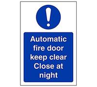VSafety Signs - 18047AG-R - Panneau obligatoire - Plastique rigide - Porte coupe-feu automatique Keep Clear/Close At Night - 100 x 150 mm - Portrait - Lot de 3