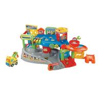 VTech Vroom Vroom Go - Mon Premier Garage interactif, Piste de Voiture avec Garage Parlant, y Compris véhicule électronique pour remorque, Piste de Machines avec 9 Zones Magiques, Langue Italienne, 1
