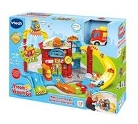 VTech Vroom Vroom Go - Maxi Caserne des Pompiers Interactive, Voitures avec Ascenseur et Rampe, Comprenant 1 véhicule, 4 Zones Magiques, Langue Italienne, Batteries incluses, 1-5 Ans