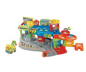 VTech Vroom Vroom Go - Mon Premier Garage interactif, Piste de Voiture avec Garage Parlant, y Compris véhicule électronique pour remorque, Piste de Machines avec 9 Zones Magiques, Langue Italienne, 1