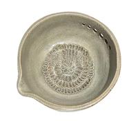 Wakuuea Pl-aque De Râpe À L'ail, Râpe À Ail E N Résine, Outil De Cuisine EnRésine 2 I N 1, 5 Tailles De Trous, Bol À Sauce Multifonctionnel pour Décaper Les Herbes Poterie, Outil De Préparation