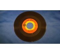 WANDA JACKSON - the hunter/ my big iron skillet (CAPITOL 2614 45)