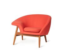 Warm Nordic Fauteuil Fried Egg tissu hero 551 apple red. pieds en teck huilé