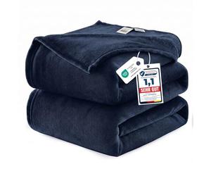 WAVVE Plaid Couverture Polaire Flanelle en Microfibre, Jeté de Canapé 220x240 Bleu Marine, Couverture lit Jete de Canape 2 Personnes, Plaid Fourrure Grand Chaud et Doux en Peluche 240x220