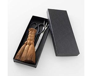 Wazakura Lot de 3 Outils de Jardinage pour Bonsaï Fabriqué au Japon, Ciseaux en Acier Carbon Noir avec Pincette Râteau en Acier Inoxydable et Balai, Kit pour Débutant, Modèle Satsuki