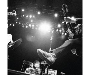 We Allraise Our Voices To The Air : Live 04.11 - 08.11