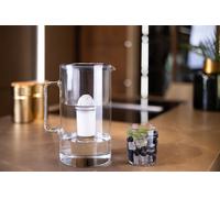 Wessper Carafe filtrante en verre 3 L noire Compatible avec les cartouches filtrantes Brita Classic | 1 cartouche filtrante incluse