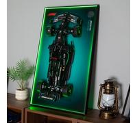 WETCEAOM Cadre avec éclairage LED RGB Multicolore Compatible avec Lego Technic-AMG F1 W14 E 42171 Voiture modèle Performance - Support Mural pour collectionneurs Adultes(Voiture Non Incluse)