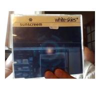 S2 Sunscreem White Skies – Import