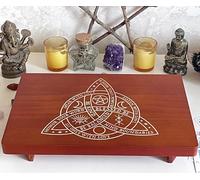 Wicca House Table d'autel pour la méditation, petit autel de sorcière en bois, sanctuaire bouddhiste Wiccan, triquetra gravé (le nœud de la Trinité celtique) sur le dessus de la table, 30,5 x 20,3 cm