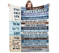 WIDLAN Couverture Douce avec Citation « to My Girlfriend » et « I Love You Blessing Sweet Sayings » - Cadeaux d'anniversaire pour Elle - Couverture Douce pour lit, canapé et canapé (152,4 x 127 cm)