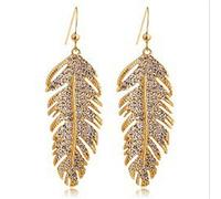 Wiftly Boucles d'oreilles élégantes pour femme - Avec plume en zircone - Dorées