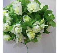 WIIYENA Fleurs artificielles à suspendre pour la maison, le jardin, l'intérieur et l'extérieur, fleurs blanches et feuilles vertes, 2,2 m