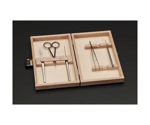 Windaus Microcoutellerie : 5 instruments dans le cas de bois