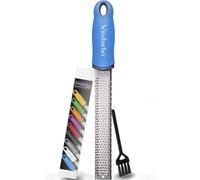 Winzbacher - Râpe Zesteur Premium | Râpe à Parmesan, Citron, Muscade, Gingembre | Lame en Acier Inoxydable Ultra-Tranchante | Passe au Lave-Vaisselle | Brosse de Nettoyage Incluse