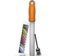 Winzbacher - Râpe Zesteur Premium | Râpe à Parmesan, Citron, Muscade, Gingembre | Lame en Acier Inoxydable Ultra-Tranchante | Passe au Lave-Vaisselle | Brosse de Nettoyage Incluse