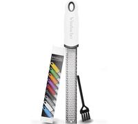 Winzbacher - Râpe Zesteur Premium | Râpe à Parmesan, Citron, Muscade, Gingembre | Lame en Acier Inoxydable Ultra-Tranchante | Passe au Lave-Vaisselle | Brosse de Nettoyage Incluse