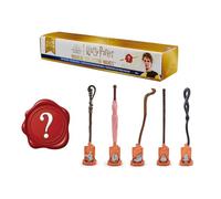 Wizarding World Harry Potter Baguette Surprise Harry Potter et la Coupe de Feu avec Base et icône en Métal 14 Ans et +