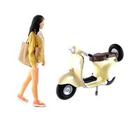 Wmqbjta Figurine Miniature de Diorama Représentant Une Jeune, Accessoire de Décoration pour Maquette, Poupée en Résine Détaillée, Idéale pour Une, Jaune