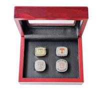 Wonsunte Lot De 4 Bagues De Championnat des Bénévoles Coffret De Bagues De Champions De Football avec Boîte Collection De Rugby Souvenirs Sportifs Meilleur Cadeau pour Les Fans des Anciens