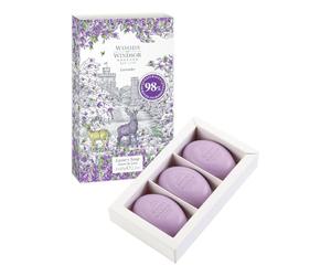 Woods of Windsor Barres de savon à la lavande, barre de savon hydratante au beurre de karité, savon base végétale avec des notes de patchouli et de musc, parfum lavande 3 x 60 g