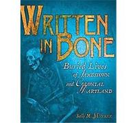 Written in Bone, Exceptional Social Studies Titles for Intermediate Grades Sally M. Walker (Auteur)