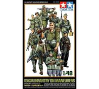 Wwii German Infantry On Maneuverstamiya 32530 1/48 : Figurines D'infanterie Alle
