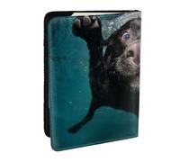 Wykjtwo Chien drôle de Labrador Noir nageant avec Un Visage expressif, Porte-Passeport Portefeuille de Voyage en Cuir PU Étui pour Passeport Couvre-Passeport 6,5 po