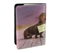 Wykjtwo Chiens Teckel avec Board Dogs Teckel Brun, Porte-Passeport Portefeuille de Voyage en Cuir PU Étui pour Passeport Couvre-Passeport 6,5 po