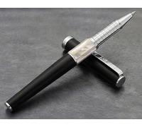 Xezo Speed Master Fine Stylo Roller à Encre Fine. Noir Mat avec Nacre Blanche. Plaqué Chrome. Corps en Laiton Léger. Chacun Unique
