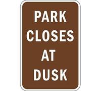 XingFox Nouveau panneau métallique en aluminium « Park Closes At Dusk » pour extérieur et intérieur 8 x 12 pouces
