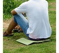 Xiuganpo Xiuganpo Siège de Camping en Mousse, Tapis de Coussin Haute Résilience pour Activités de Plein Air, Coussin Pliable Compact pour Pique-Nique, Matériau Résistant à l'humidité (Orange + Noir)