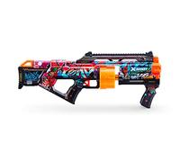 XShot Skins Last Stand - Graffiti - Blaster de fléchettes à Impression Plume avec Chargeur à Tambour - 16 fléchettes et Aspect Unique