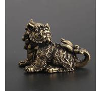 YANCHIPANGHE Figurines d'animaux en laiton - 4,6 x 3,3 cm - Bronze antique - Mythe chinois - Statue Qi Lin - Figurines miniatures - Décorations de bureau - Décoration d'intérieur et de voiture