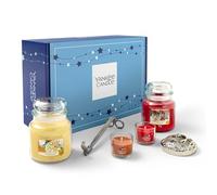 Yankee Candle Coffret de Noël - 2 bougies parfumées en jarre moyenne2 bougies rempliesun coupe-mèche et un couvercle de bougie Illuma| Coffret de 6 bougies | Cadeaux de Noël parfaits pour les femmes