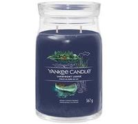 Yankee Candle - Lakefront Lodge Signature Candle ( cottage by the lake ) 368.0g
