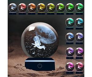 YATOSEEN Astronaute 3D et Boule de Cristal de Lune avec Veilleuse Multicolore, Cristal K9 Mini Astronaute Volant sur la Lune Modèle, Cadeau pour Enfants Amis Couple Anniversaire Festival