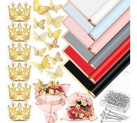 Yeaqee Lot de 36 feuilles de papier cadeau en forme de fleur avec 100 épingles à bouquet, 36 papillons 3D, 6 mini couronnes dorées pour bouquets de fleurs, Saint-Valentin, fête des mères, remise de