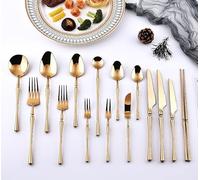 YHEIANJ Ensemble de Couverts en argenterie, 15 pièces en Acier Inoxydable 304, Couteau à Steak, Couteau, Fourchette et cuillère,Gold 6Set