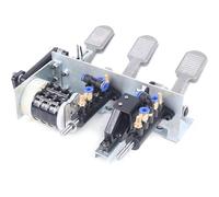 Yidubid Machine À Démonter Les Pneus Valve De Contrôle d'air pour Voiture, 3 Pédales Valve Pneumatique Pièce De Contrôle De L'interrupteur Cadre en Alliage Commande Au Pied pour Tube De 8mm