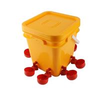 Yinhing Abreuvoir Automatique pour Poulets, avec Seau de 12l, Système d'abreuvement pour Volaille, Poulets, Canards, Oiseaux, Plastique Résistant, Installation Facile (Seau + Bol Oiseau Rouge + vis
