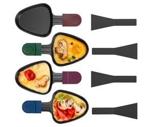 Yoassi Lot de 4 Poêlon Raclette Triangulaire Anti-adhésif, Coupelle Raclette Triangle avec Poignée Colorée Anti-brûlure pour Fromage Fondu, Oeuf Frit, 4 Pcs Pelle en Nylon Passées au Lave-vaisselle
