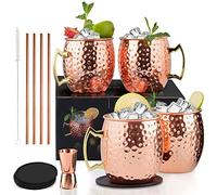 Yoassi Lot de 4 Verres en Cuivre Moscow Mule, Faits à la Main et Marqués, 530 ml, Double Wall avec 4 Sous-Verres, 4 Pailles, Brosse et Tasse à Mesurer, Cadeau Emballage